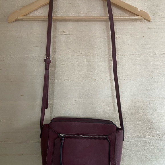 stradivarius Burgundy Crossbody - Picture 6 of 10